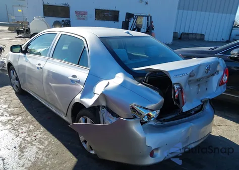 2010 Toyota Corolla Le z USA, uszkodzony, nr VIN 1NXBU4EE6AZ327422